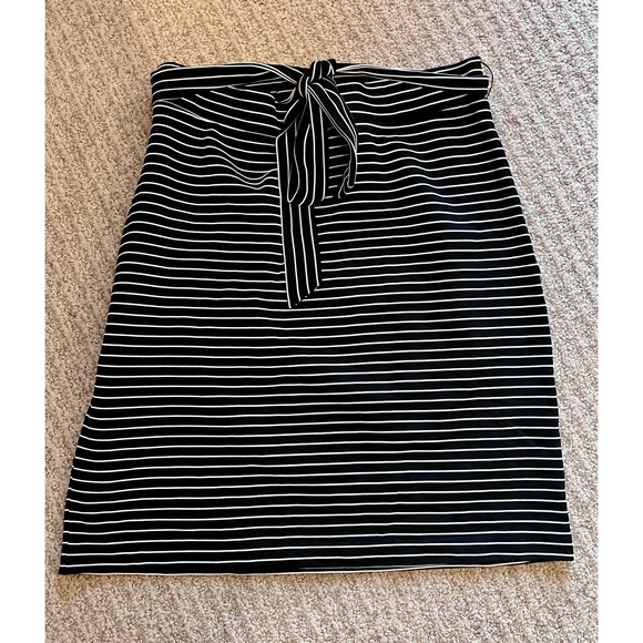 LOFT Dresses & Skirts - LOFT Black White Stripe Pencil Skirt L Belted Stretch Workwear Midi Office
